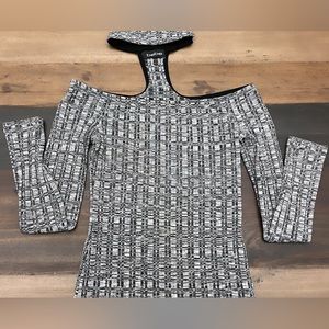 bebe - Mock Neck Top